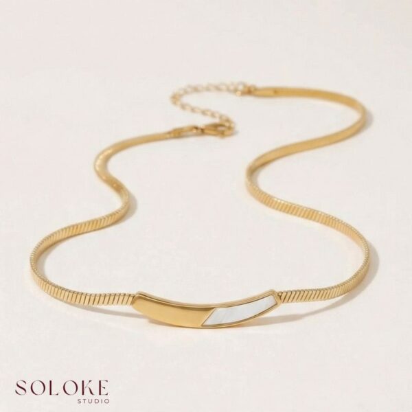 Ivory Curve Necklace