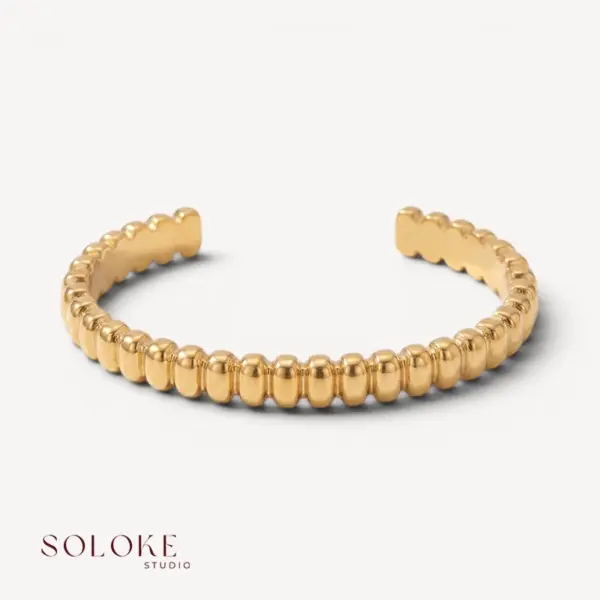 Solstice Ribbed Bangle
